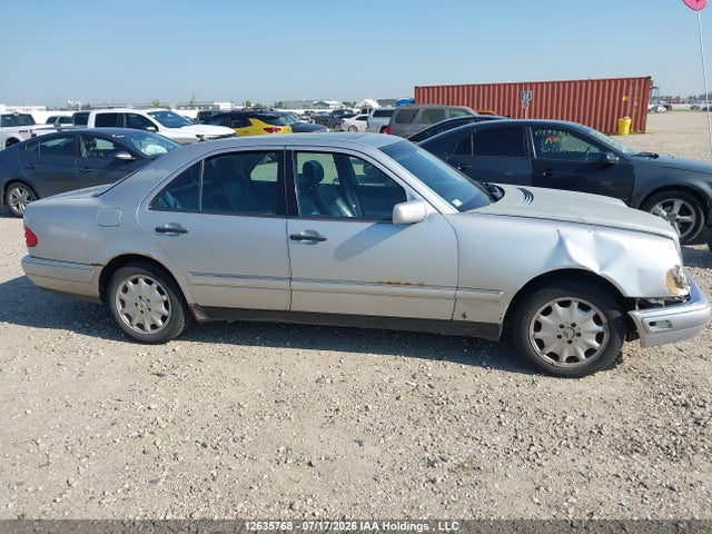 Aukcja sprzedaży 1999 Mercedes-benz E 320 4matic, vin: WDBJF82H4XX016996, numer aukcji: 12635768