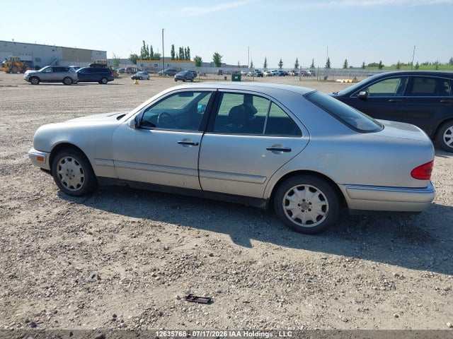 Aukcja sprzedaży 1999 Mercedes-benz E 320 4matic, vin: WDBJF82H4XX016996, numer aukcji: 12635768