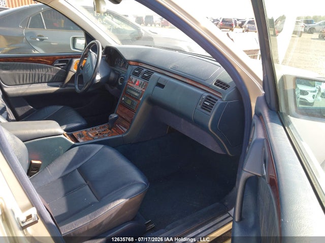 Aukcja sprzedaży 1999 Mercedes-benz E 320 4matic, vin: WDBJF82H4XX016996, numer aukcji: 12635768