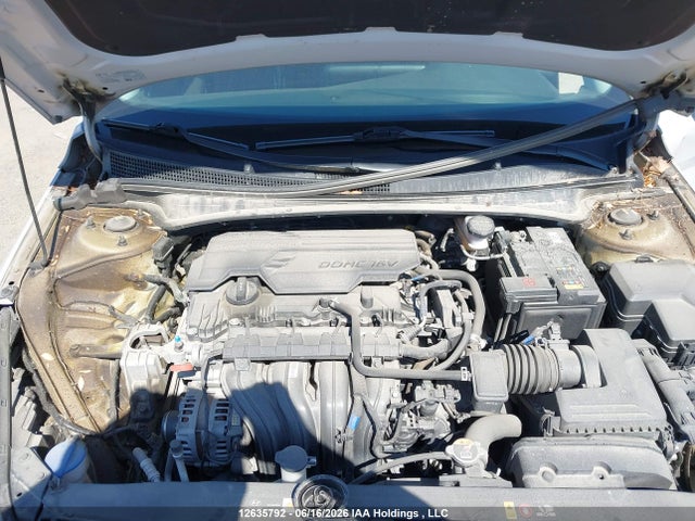 KMHLM4AG5NU263309 Hyundai Elantra Preferred Ivt With Sun And Tech Package