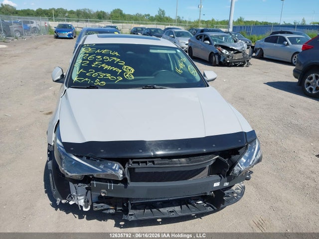 KMHLM4AG5NU263309 Hyundai Elantra Preferred Ivt With Sun And Tech Package