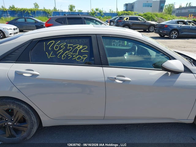 KMHLM4AG5NU263309 Hyundai Elantra Preferred Ivt With Sun And Tech Package
