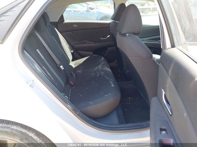 KMHLM4AG5NU263309 Hyundai Elantra Preferred Ivt With Sun And Tech Package
