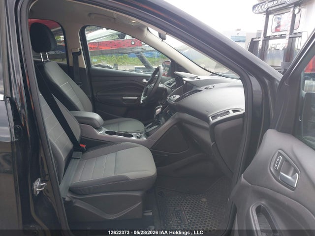 Продажа на аукционе авто 2015 Ford Escape Se, vin: 1FMCU0G93FUB99080, номер лота: 12622373