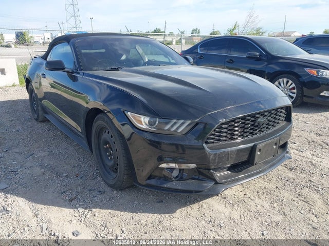 12635810 :رقم المزاد ، 1FATP8UH7G5325285 vin ، 2016 Ford Mustang Convertible مزاد بيع
