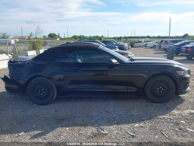 12635810 :رقم المزاد ، 1FATP8UH7G5325285 vin ، 2016 Ford Mustang Convertible مزاد بيع