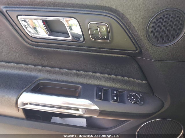 12635810 :رقم المزاد ، 1FATP8UH7G5325285 vin ، 2016 Ford Mustang Convertible مزاد بيع