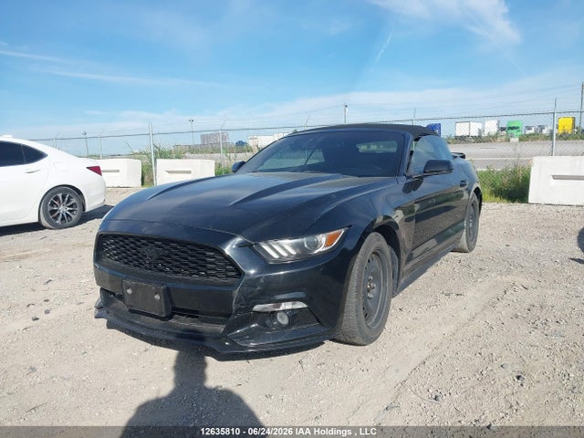 12635810 :رقم المزاد ، 1FATP8UH7G5325285 vin ، 2016 Ford Mustang Convertible مزاد بيع