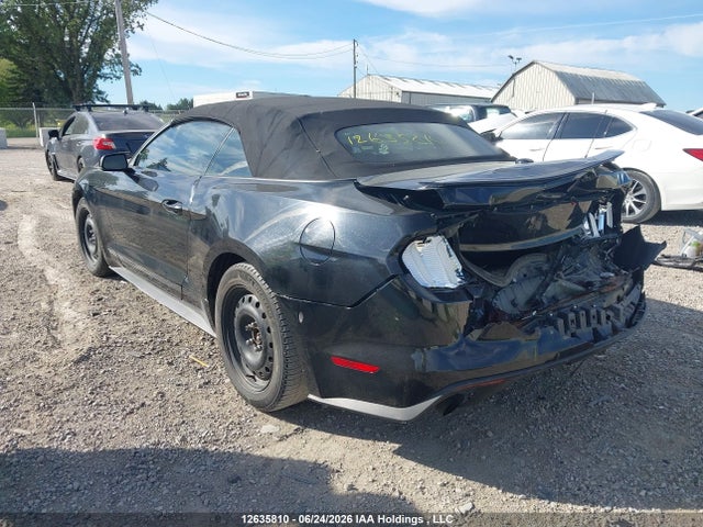 12635810 :رقم المزاد ، 1FATP8UH7G5325285 vin ، 2016 Ford Mustang Convertible مزاد بيع