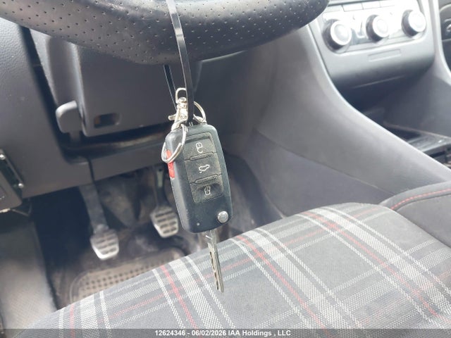 2011 Volkswagen Golf 2.5l Comfortline/2.5l Highline/2.5l Sportline/2.5l Trendline მანქანა იყიდება აუქციონზე, vin: WVWCA7AJXBW234043, აუქციონის ნომერი: 12624346