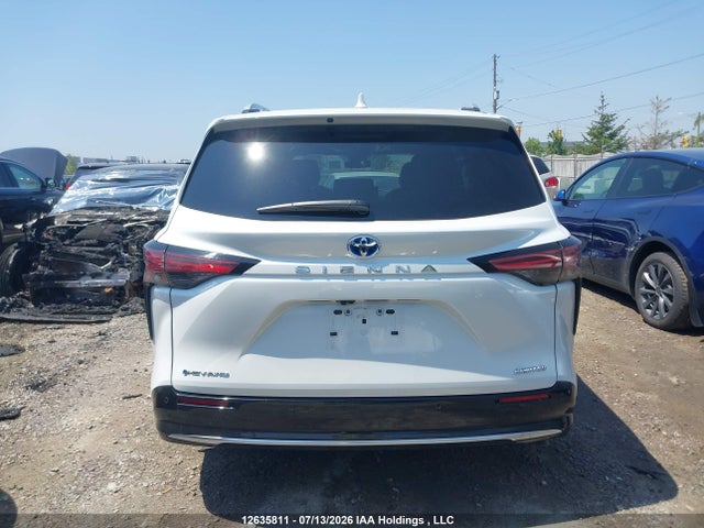5TDGSKFC6SS225576 Toyota Sienna