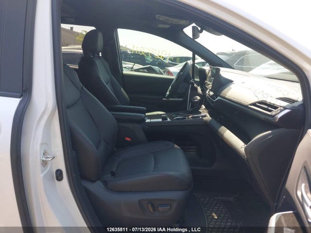 5TDGSKFC6SS225576 Toyota Sienna