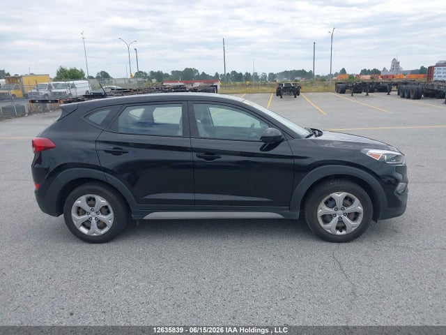 KM8J2CA47HU521489 Hyundai TUCSON SE