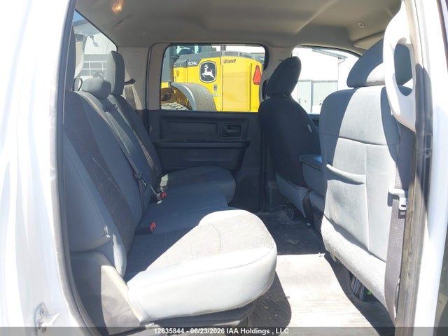 12635844 :رقم المزاد ، 3C6RR7KT6KG629961 vin ، 2019 Ram 1500 Classic Tradesman مزاد بيع