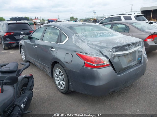 2015 Nissan Altima 2.5/2.5 S/2.5 Sl/2.5 Sv მანქანა იყიდება აუქციონზე, vin: 1N4AL3AP4FN329486, აუქციონის ნომერი: 12621872