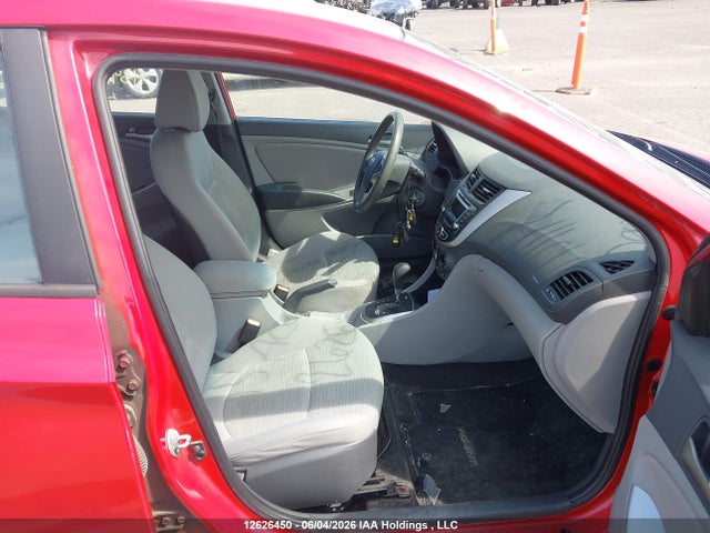 2015 Hyundai Accent Gl მანქანა იყიდება აუქციონზე, vin: KMHCT4AE6FU939172, აუქციონის ნომერი: 12626450