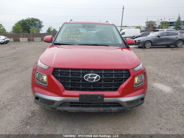 12635852 :رقم المزاد ، KMHRC8A30NU179142 vin ، 2022 Hyundai Venue مزاد بيع