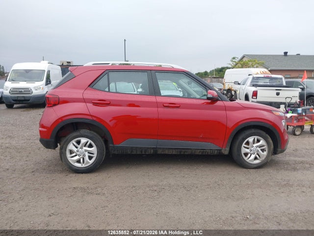 12635852 :رقم المزاد ، KMHRC8A30NU179142 vin ، 2022 Hyundai Venue مزاد بيع
