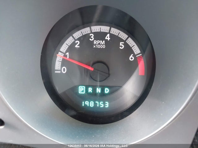 12635853 :رقم المزاد ، 1B3CC4FB0AN104630 vin ، 2010 Dodge Avenger Se مزاد بيع