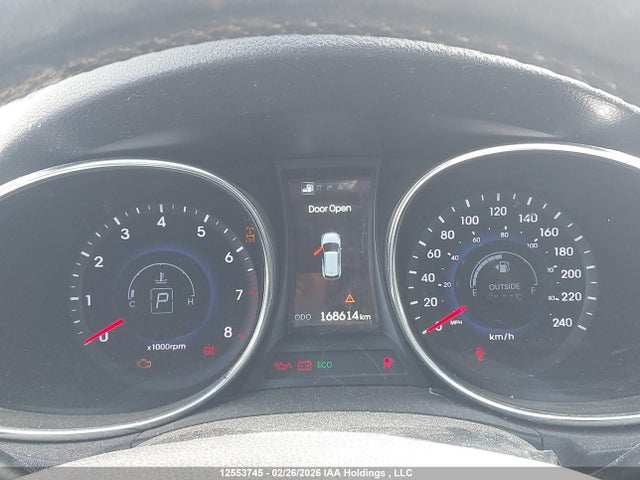 2015 Hyundai Santa Fe Sport 2.0t Limited მანქანა იყიდება აუქციონზე, vin: 5XYZUDLA0FG232933, აუქციონის ნომერი: 12553745