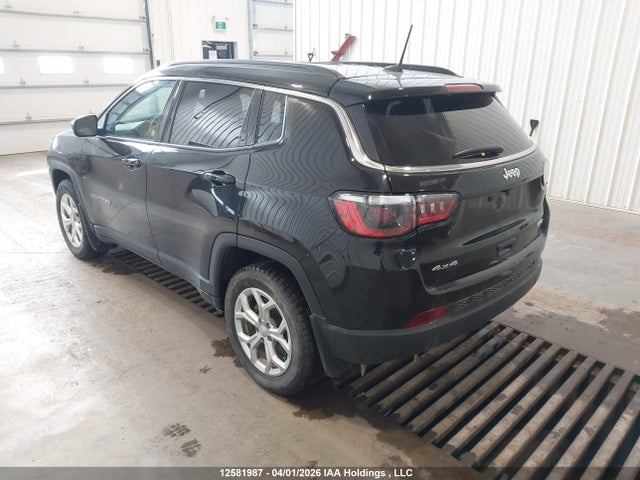 Jeep Compass North 2024 3C4NJDBNXRT174225 Image 3