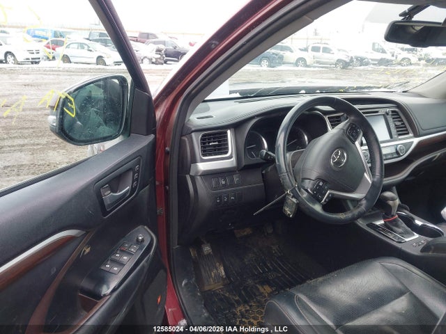 Продажа на аукционе авто 2015 Toyota Highlander Limited, vin: 5TDDKRFH6FS221153, номер лота: 12585024