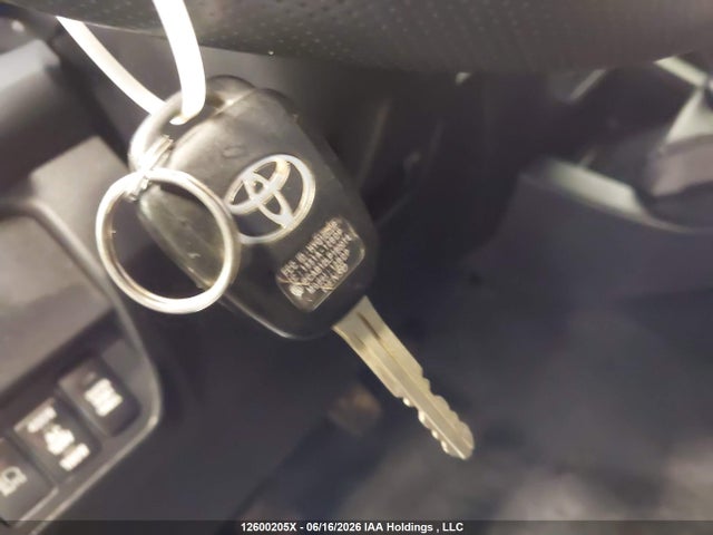 12600205 :رقم المزاد ، 3TYCZ5AN8NT060319 vin ، 2022 Toyota Tacoma مزاد بيع