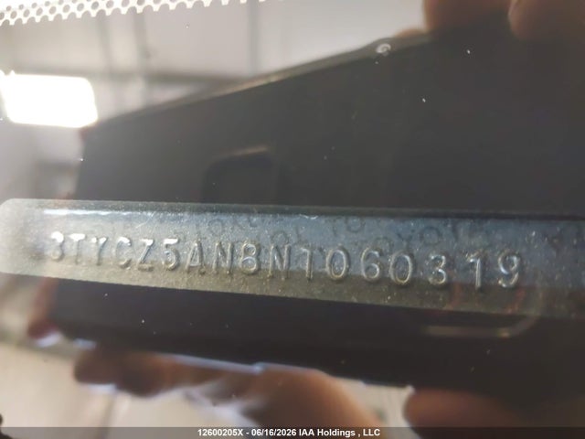 12600205 :رقم المزاد ، 3TYCZ5AN8NT060319 vin ، 2022 Toyota Tacoma مزاد بيع