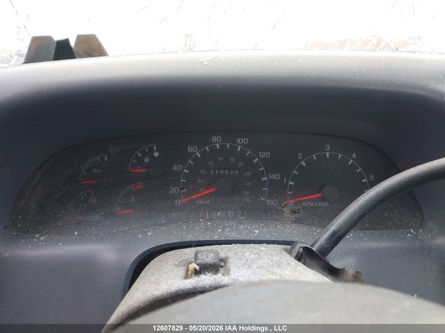 12607829 :رقم المزاد ، 1FTNX21S9XEC33319 vin ، 1999 Ford F-250 Lariat/xl/xlt مزاد بيع