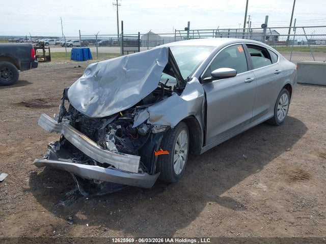 Chrysler 200 LX 2015 1C3CCCFB3FN599944 Image 2