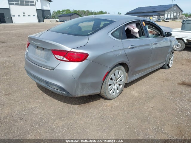 Chrysler 200 LX 2015 1C3CCCFB3FN599944 Image 4