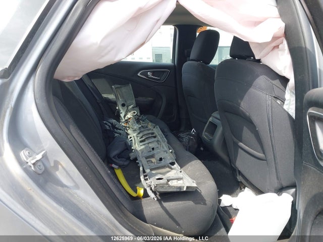 Chrysler 200 LX 2015 1C3CCCFB3FN599944 Image 8