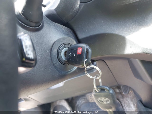 2014 Toyota Yaris მანქანა იყიდება აუქციონზე, vin: VNKKTUD30EA009494, აუქციონის ნომერი: 12635866