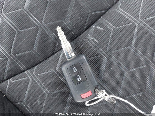 JA4AJUAU3PU606383 Mitsubishi RVR ES