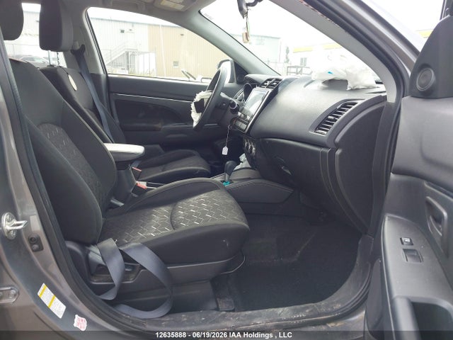 JA4AJUAU3PU606383 Mitsubishi RVR ES