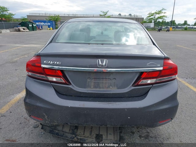 Honda Civic 2015 2HGFB2F47FH052483 Image 17