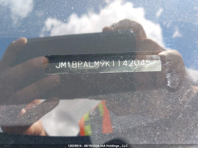 Mazda 3 2019 JM1BPALM9K1142045 Image 17