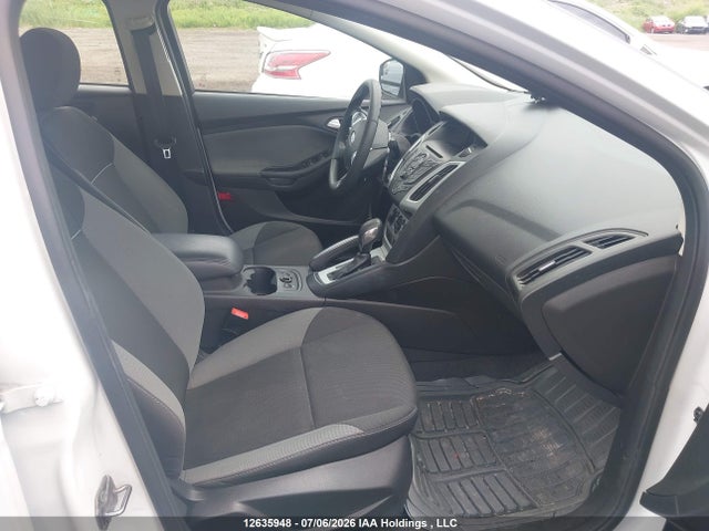 2013 Ford Focus Se მანქანა იყიდება აუქციონზე, vin: 1FADP3F21DL281176, აუქციონის ნომერი: 12635948