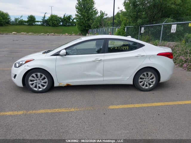 2013 Hyundai Elantra მანქანა იყიდება აუქციონზე, vin: 5NPDH4AE6DH277899, აუქციონის ნომერი: 12635962