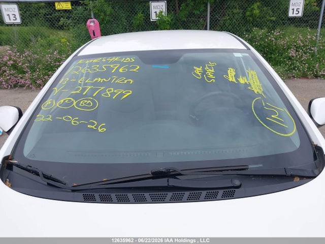 2013 Hyundai Elantra მანქანა იყიდება აუქციონზე, vin: 5NPDH4AE6DH277899, აუქციონის ნომერი: 12635962