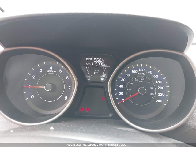 2013 Hyundai Elantra მანქანა იყიდება აუქციონზე, vin: 5NPDH4AE6DH277899, აუქციონის ნომერი: 12635962