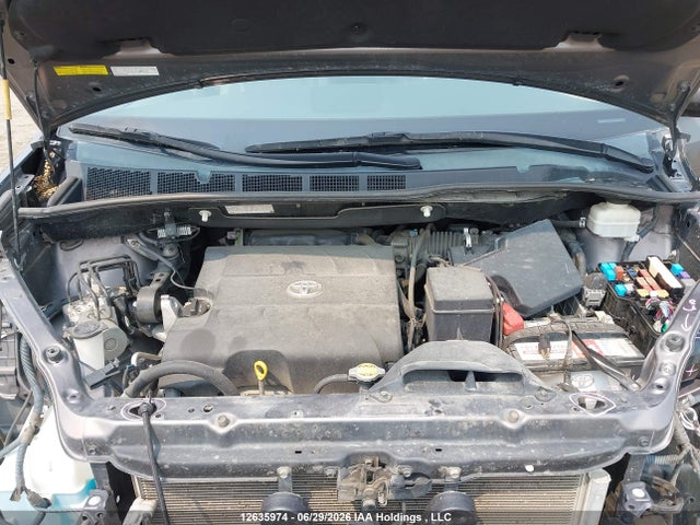 2012 Toyota Sienna Xle/limited მანქანა იყიდება აუქციონზე, vin: 5TDDK3DC5CS039864, აუქციონის ნომერი: 12635974