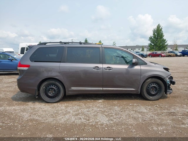 2012 Toyota Sienna Xle/limited მანქანა იყიდება აუქციონზე, vin: 5TDDK3DC5CS039864, აუქციონის ნომერი: 12635974
