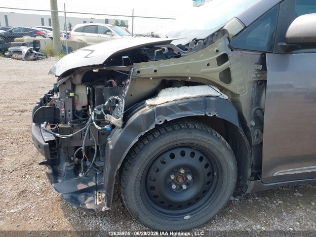 2012 Toyota Sienna Xle/limited მანქანა იყიდება აუქციონზე, vin: 5TDDK3DC5CS039864, აუქციონის ნომერი: 12635974
