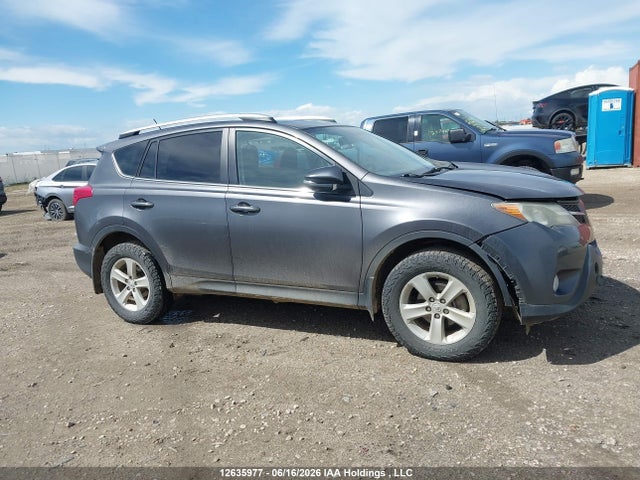 2013 Toyota Rav4 Xle მანქანა იყიდება აუქციონზე, vin: 2T3RFREV4DW077048, აუქციონის ნომერი: 12635977