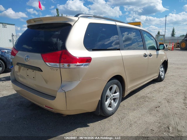 Продажа на аукционе авто 2011 Toyota Sienna, vin: 5TDZK3DC0BS073943, номер лота: 12635987
