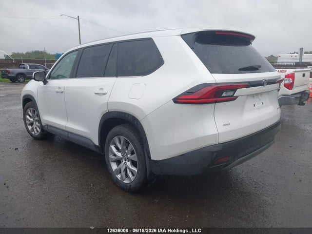 Toyota Grand Highlander Limited 2025 5TDAAAB55SS101566 Image 3