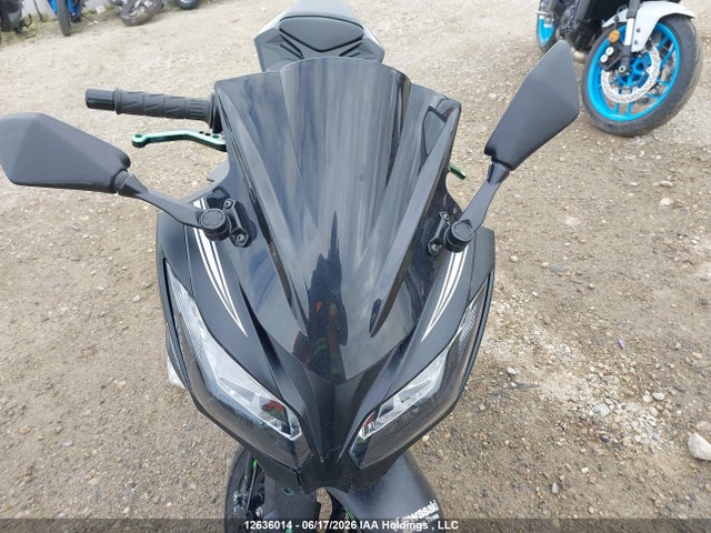 Kawasaki Ex300 B 2017 JKAEX8B10HDA35984 Image 12