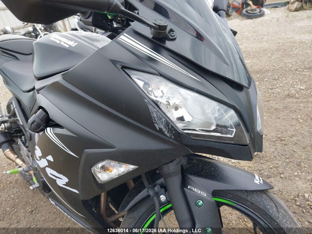 Kawasaki Ex300 B 2017 JKAEX8B10HDA35984 Image 15