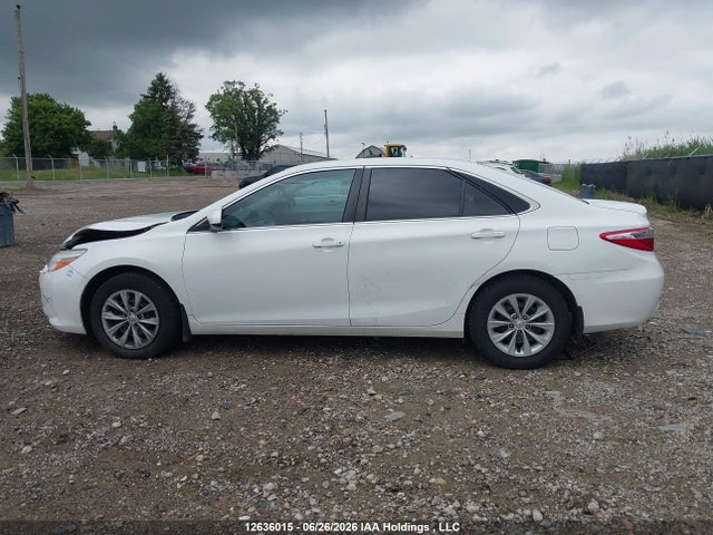 2017 Toyota Camry Le მანქანა იყიდება აუქციონზე, vin: 4T1BF1FKXHU701067, აუქციონის ნომერი: 12636015